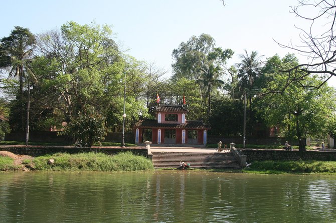 Sunset on Perfume River and Ancient Hue City Tour by Bike - Dieu De Pagoda: A National Pagoda by Emperor Thiệu Trị