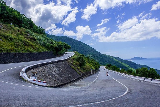 Top Gear Hai Van Pass Hue to Hoi An or Da Nang - A Hue-to-Hai Van pass ride built for real viewing time